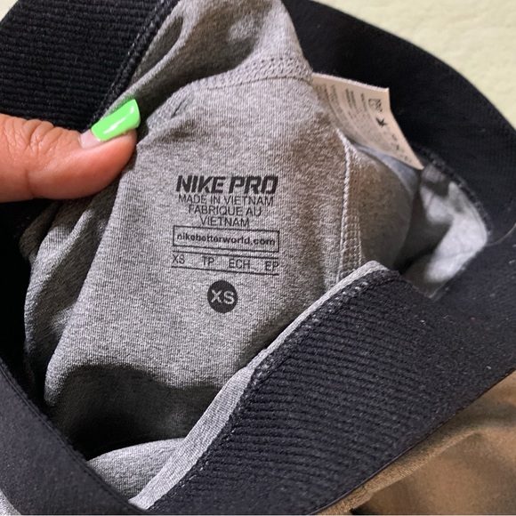 NIKE PRO - Shorts - Picture 3 of 5